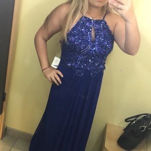 Elegant blue gown with keyhole in front